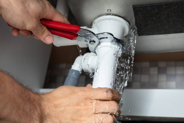 Best 24/7 water damage repair  in West Unity, OH